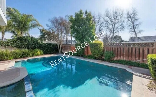 Building Photo - 25562 Avenida Frasca