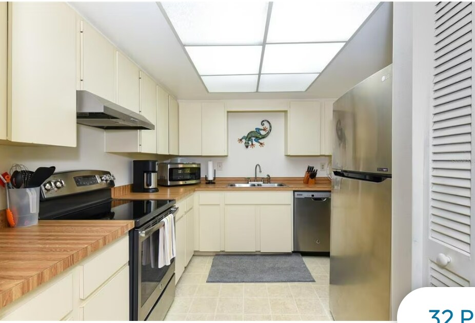 Building Photo - 2495 Twin Dr