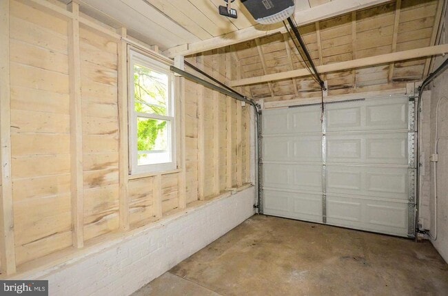 Building Photo - 4800 Avondale Rd