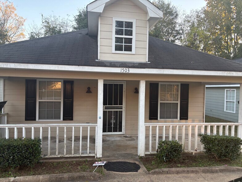 Building Photo - 1503 21st St