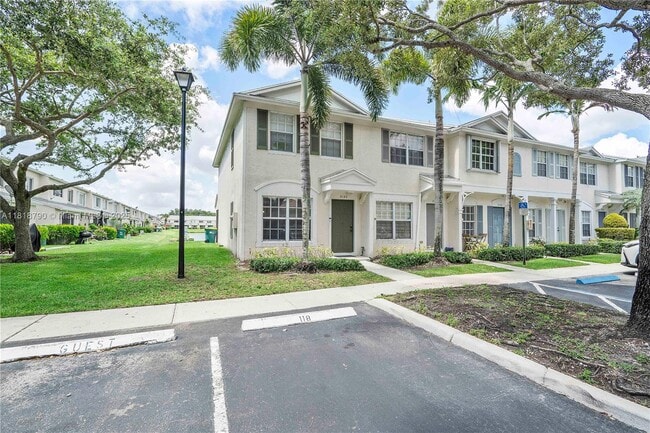 Building Photo - 3120 SW 49th St