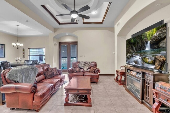 Building Photo - 317 Altozano Dr