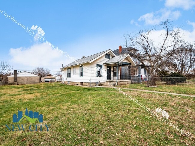 Building Photo - Newly Remodeled Three Bedroom House in Mil...