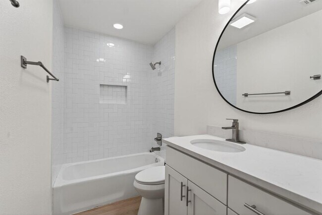 Building Photo - 8400 Seminary Ridge Dr