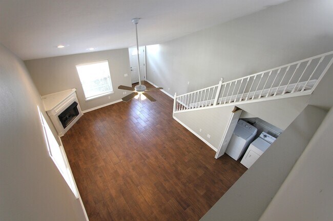 Building Photo - 2534 Golden Park Ln