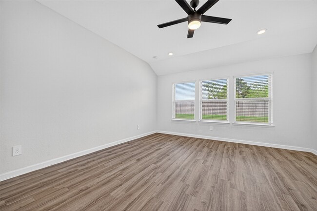 Building Photo - 5415 Tourmaline Wy