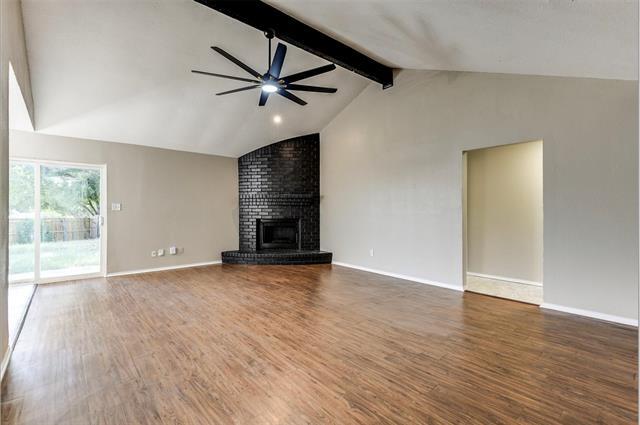 Building Photo - 1105 Maple View Dr