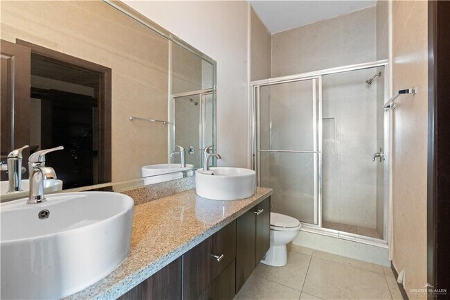 Building Photo - 12 Colbath Ave