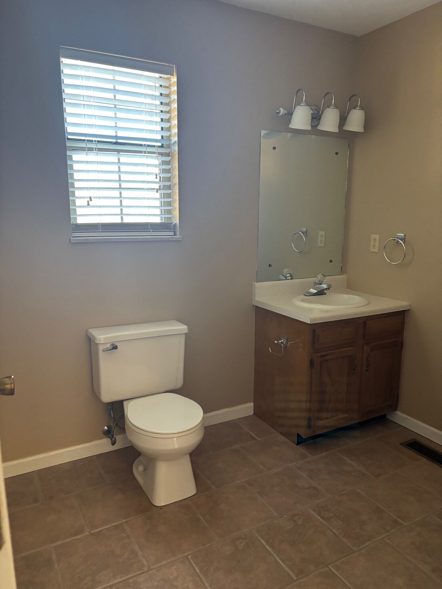 Building Photo - 1353 Monteverdi Ct