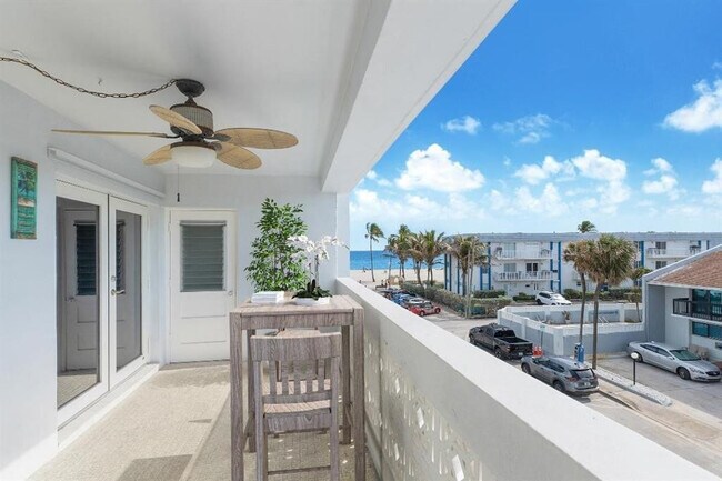 Building Photo - 320 S Surf Rd