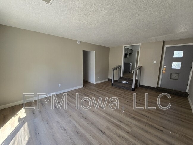 Building Photo - 634 Englewood Ave
