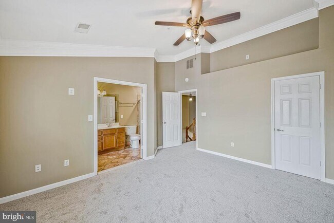 Building Photo - 1815 Spanish Oak Ln