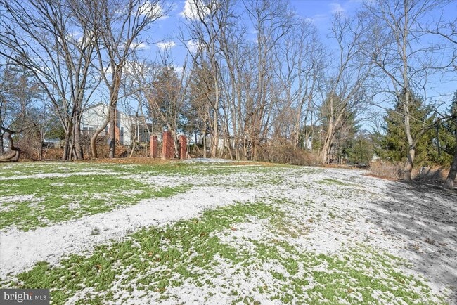 Building Photo - 7332 Springfield Ave