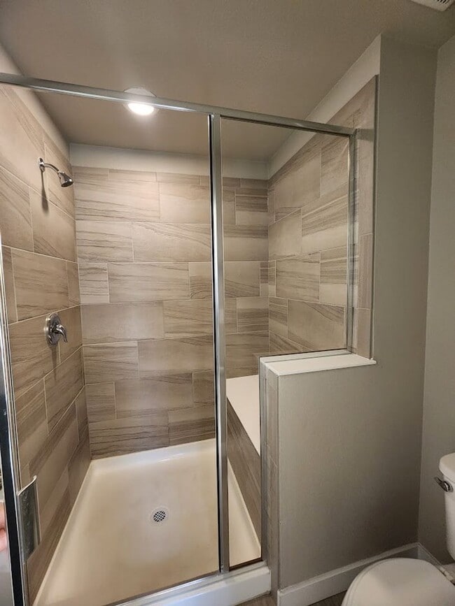 Building Photo - Long Realty & Property Management - Nearly New Home in Aurora **Half Off Rent June 2026**