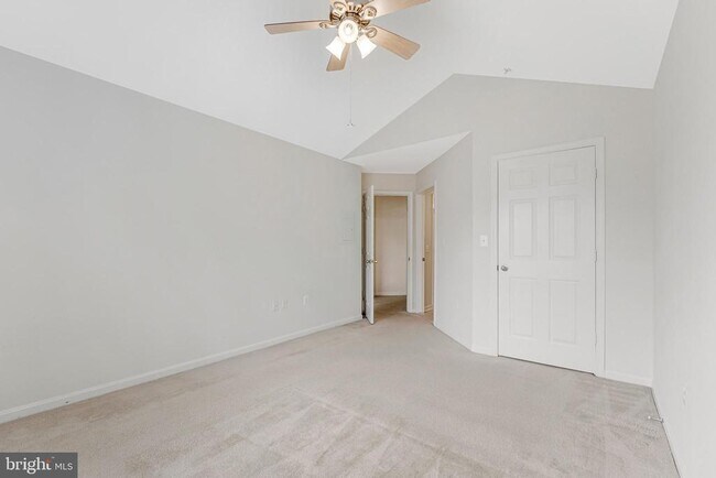 Building Photo - 12890 Fair Briar Ln