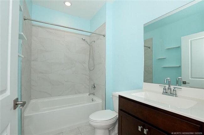 Building Photo - 3451 SW Blackberry Ln