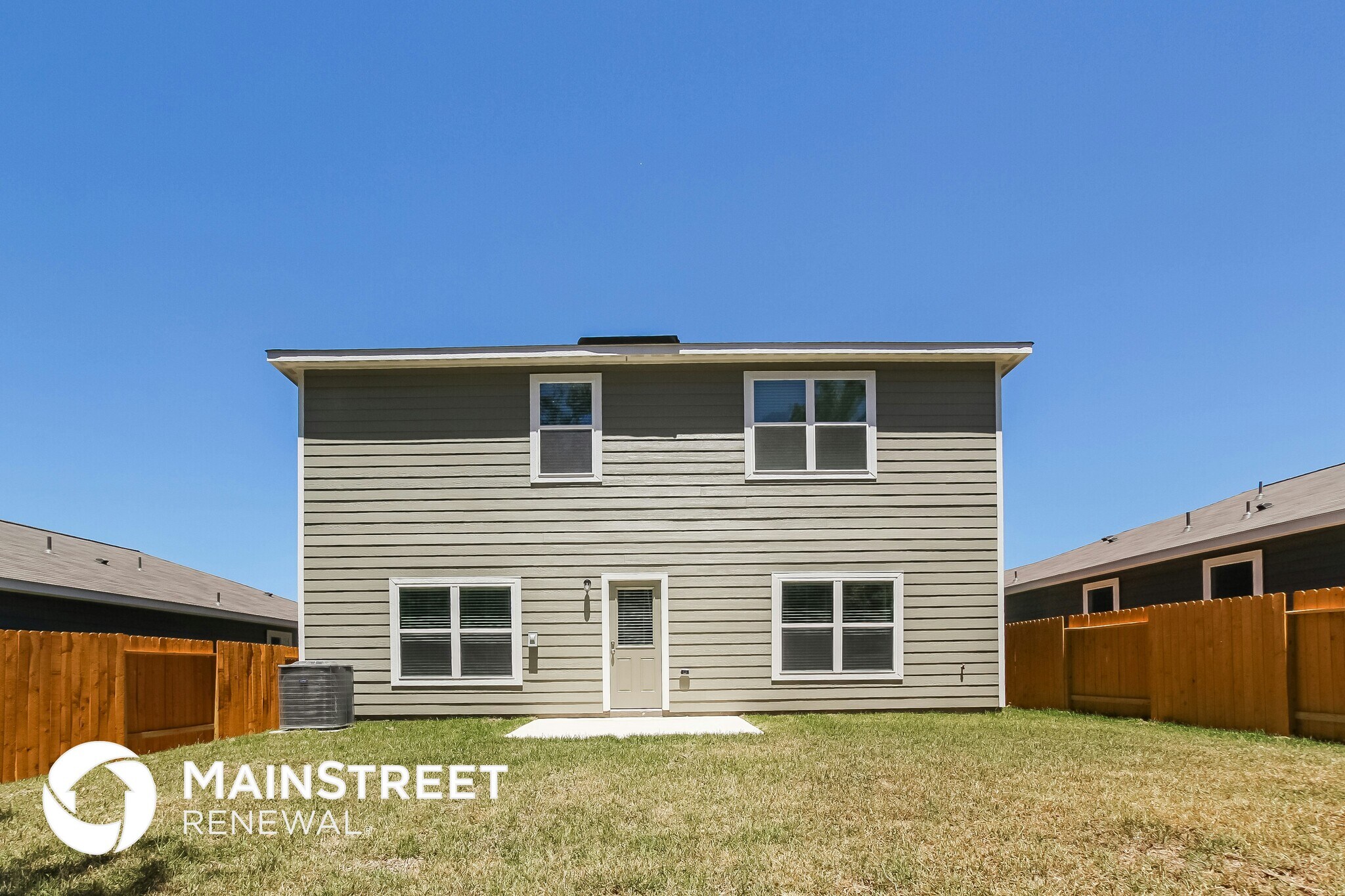 Building Photo - 23051 Bellini Dr