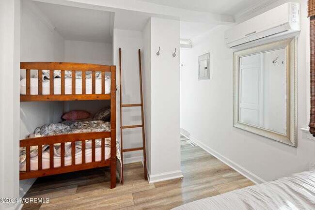 Building Photo - 13302 Long Beach Blvd