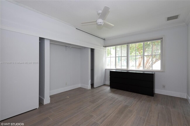 Building Photo - 1515 E Broward Blvd