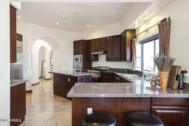 Building Photo - 8171 E Whispering Wind Dr