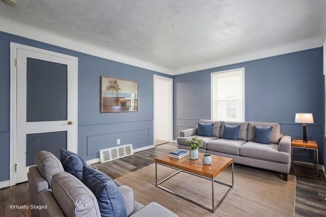 Building Photo - 19435 McCormick St