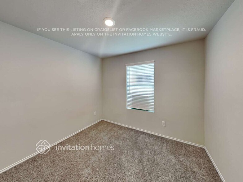 Building Photo - 3238 Kornberg Dr