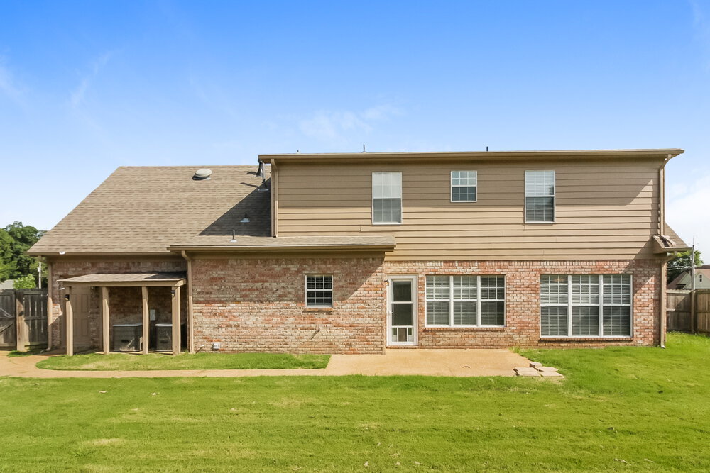 Building Photo - 15 Austin Cir