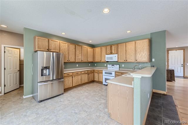Building Photo - 5960 Jaguar Way