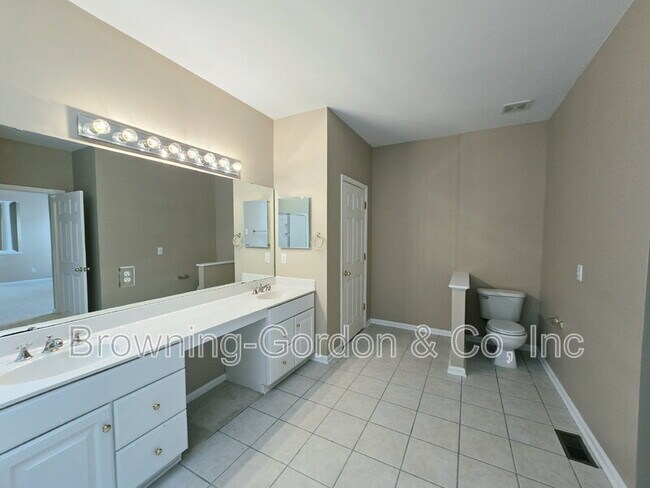 Building Photo - 5108 Glencarron Dr
