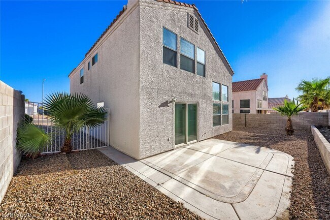 Building Photo - 8215 Mt Brodie Cir