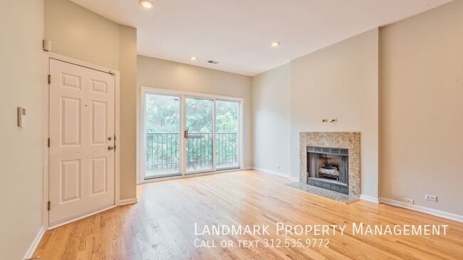 Building Photo - 1524 N Bosworth-Unit 2