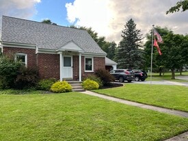 Building Photo - 324 Butterfield Ave