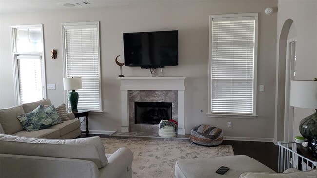 Building Photo - 8863 Broderick St