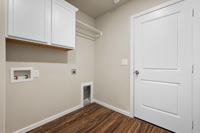 Building Photo - 2107 Kirksey Ave