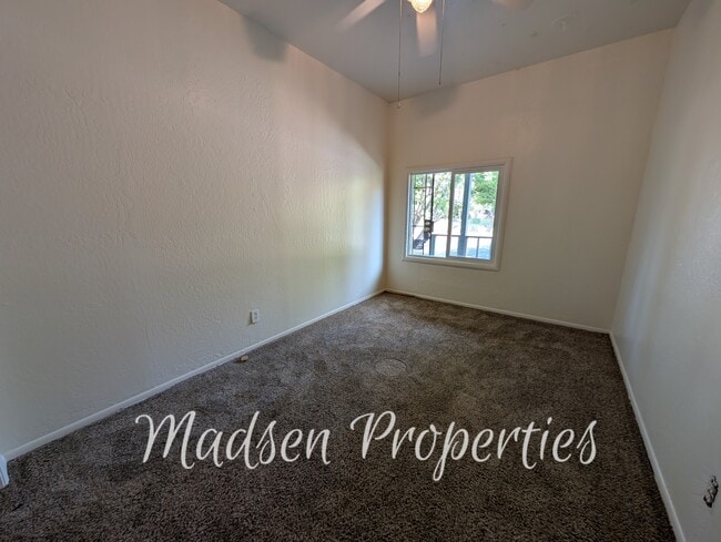 Building Photo - 1223 Arcadian Ave