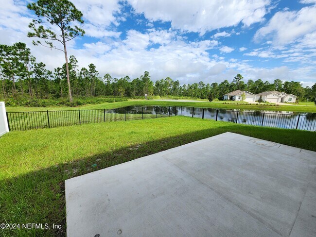 Building Photo - 2599 Lantana Ln