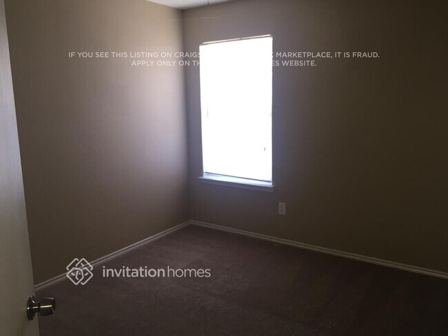 Building Photo - 646 Via Estrella