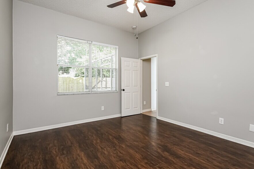 Building Photo - 1125 Cherry Valley Way