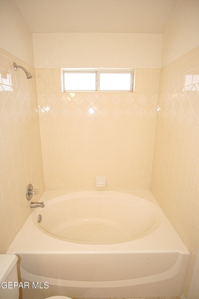 Building Photo - 6724 Dakota Ridge Dr