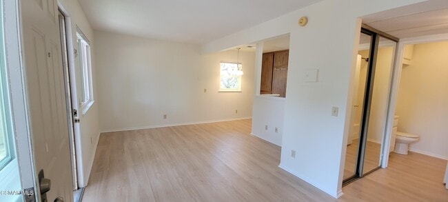 Building Photo - 4553 Alamo St