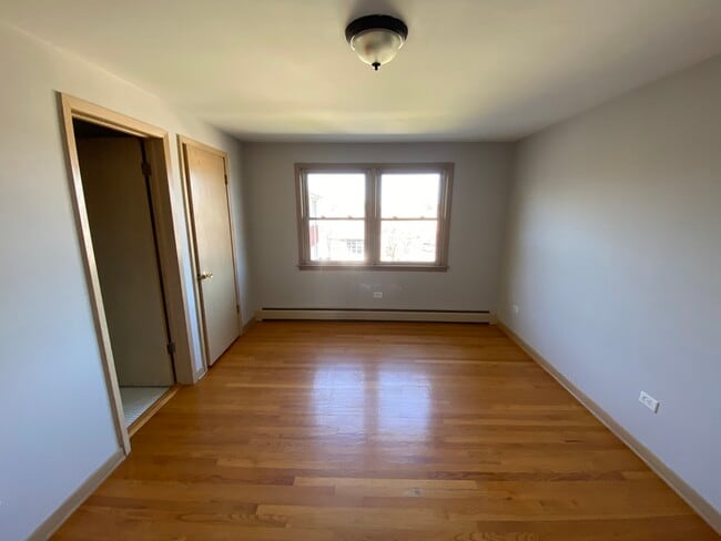 Building Photo - 6441 W Higgins Ave