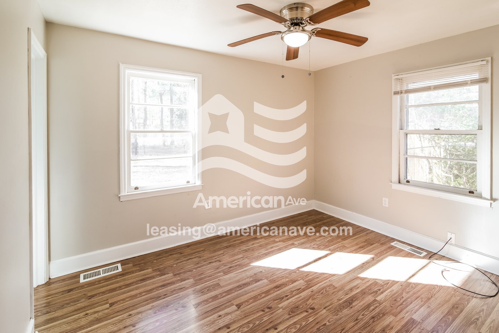 Building Photo - 514 Warren St