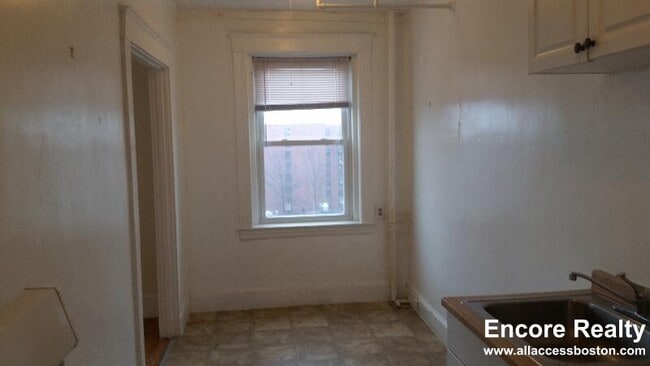 Building Photo - 1615 Commonwealth Ave