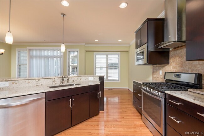 Building Photo - 2417 Liesfeld Parkway