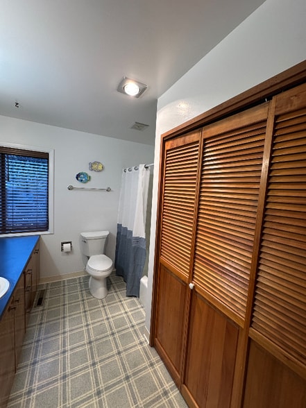 Building Photo - 2384 Linda Vista Dr