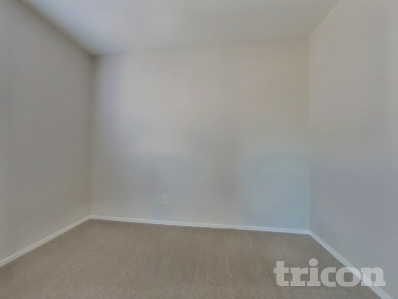 Building Photo - 3017 N 89th Dr