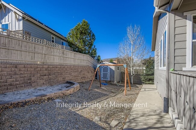 Building Photo - 3839 Donnington Cir