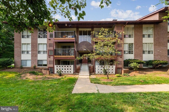 Primary Photo - 212 Park Terrace Ct SE