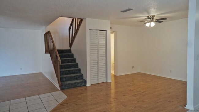 Building Photo - 1555 Fores Forest Lk