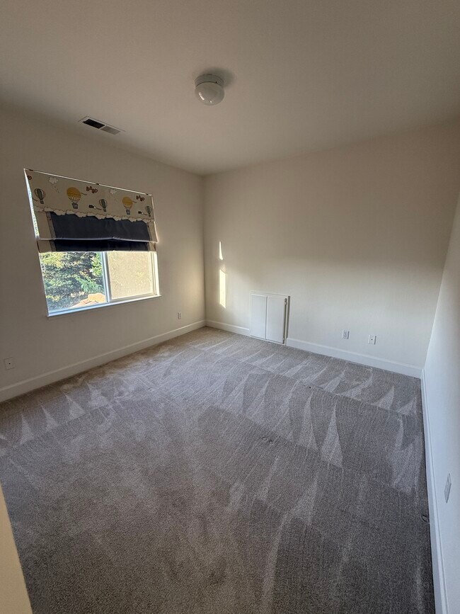 Building Photo - 1509 Cape Cod St